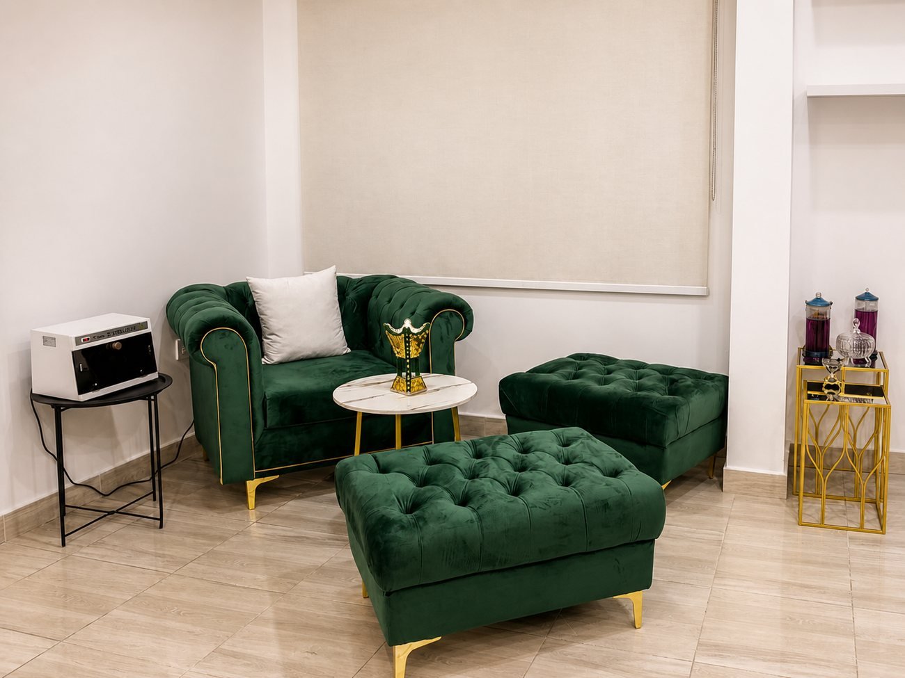 Green Velvet Ladies Salon interior, Abu Dhabi